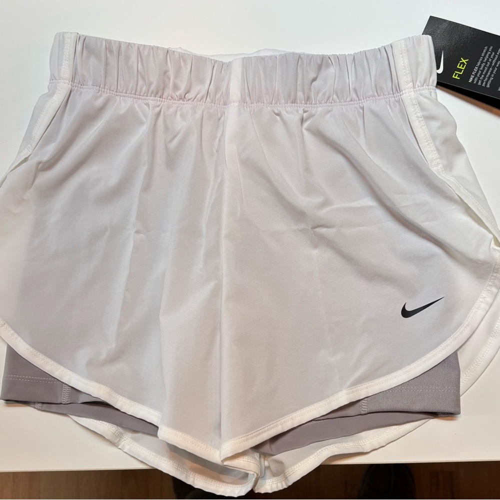 Nike flex 2 in 1 women shorts, size Small